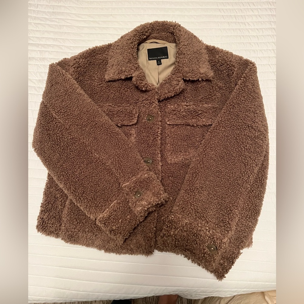 Banana republic teddy jacket, waist length. Size S. Like new!